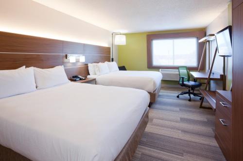 Holiday Inn Express Hotel & Suites Minneapolis-Golden Valley, an IHG Hotel