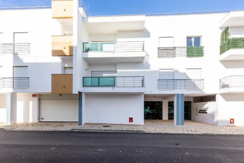 Lovely 2 bedroom apartment, central location, Marina Lagos.
