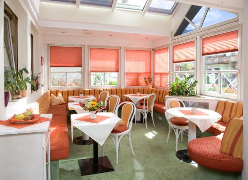 Restaurante, Pension Koch in Uttendorf