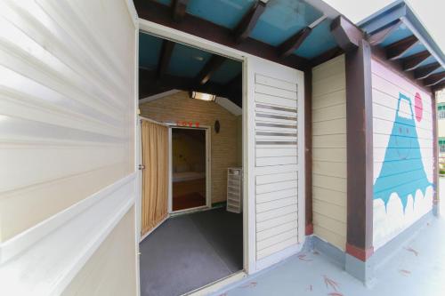 동 산 허 B&B