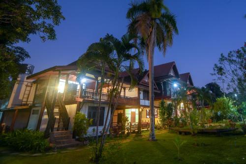 コンメニー コロニアル ハウス (Kongmany Coloniale House) in ドンコン