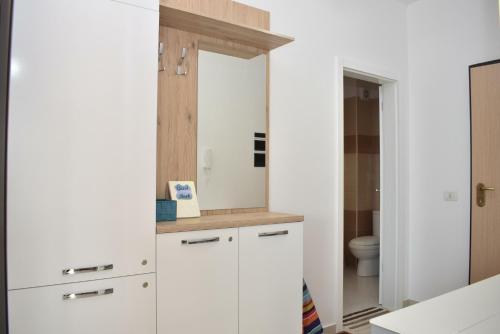 Sea View Apartment - 007