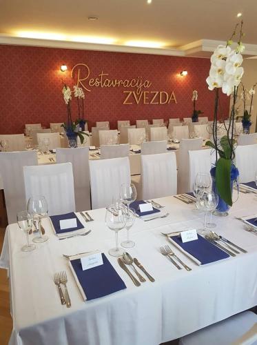 Hotel Zvezda - image 11