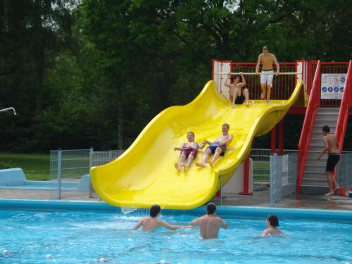 Peldbaseins, Vakantiepark Bosmeer Friesland in Weststellingwerf