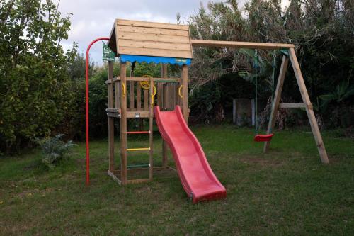 สนามเด็กเล่น, Casa da Paz in เซโดรส