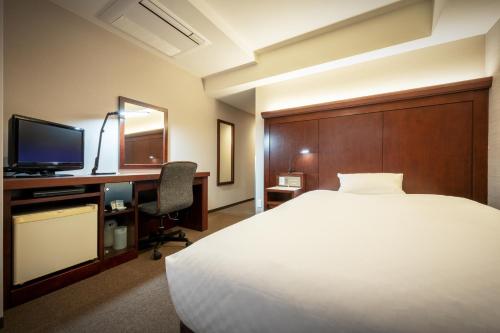 Standard Semi-Double Room - Non-Smoking
