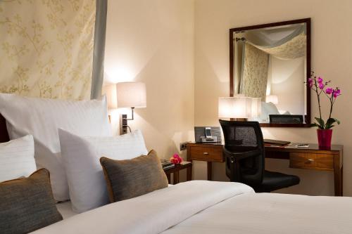 Warwick Grand-Place Brussels
