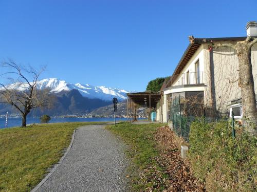 Lake Como Beach Lodge & Hostel - image 12