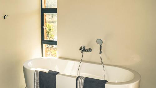 Lodge @ Bankenkloof Private Game Reserve in Tierpoort