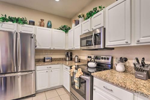 Spacious Clermont Getaway about 10 Miles to Disney! in Orlando, USA