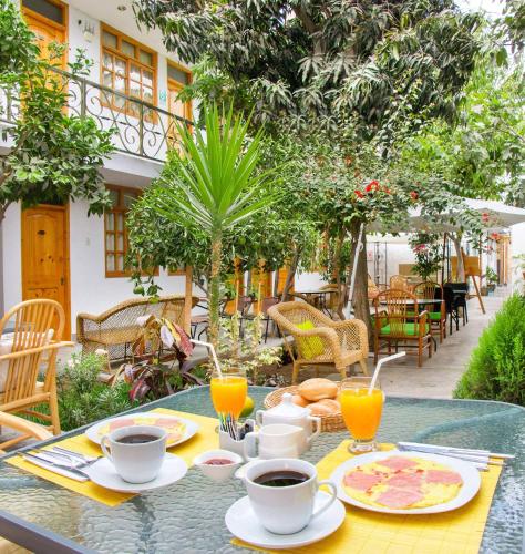 El Huerto Hostel