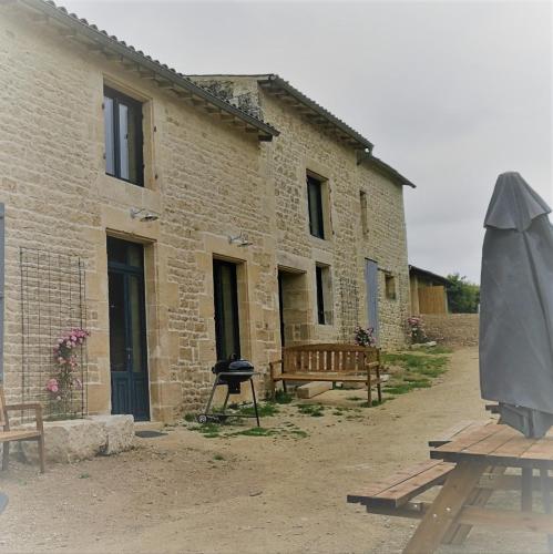 Château des Loups - Les Cèdres Bleus - Location saisonnière - Échiré