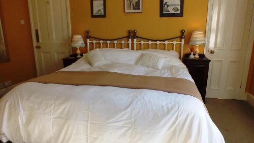 2 twin beds