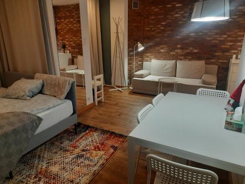 Apartament Młynarska - indywidualny dostęp