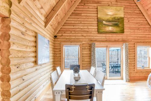 Lazy Lodge in Mineral, USA