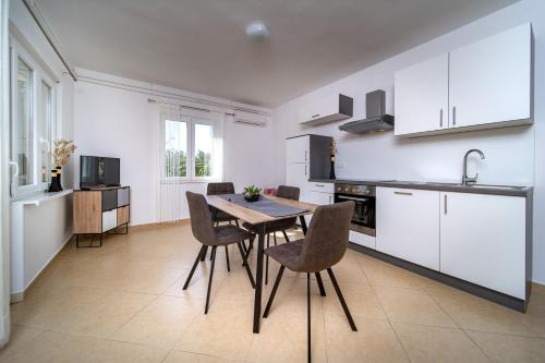 Apartmani Milena, Rab