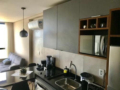 廚房, Apartamento no 20º andar Barra Home Stay in 坎德亞斯