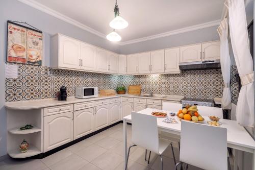 อาหารและเครื่องดื่ม, Bambus House Blue in คาตีรา