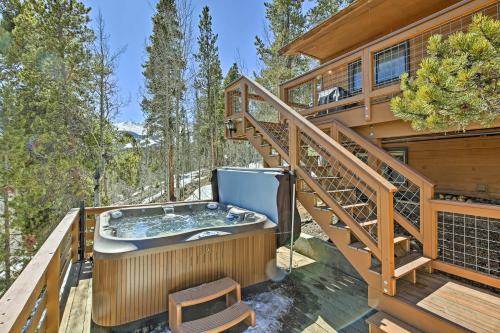 Hot Tub and View in Breck 1 Mi to Independence Lift - image 2