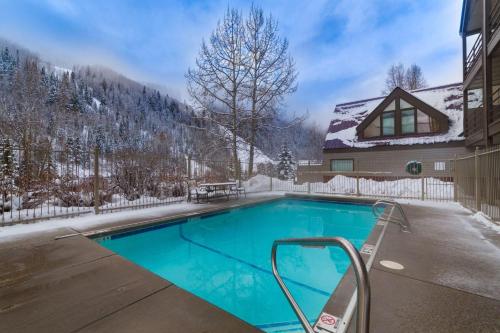 Viking Lodge - image 11