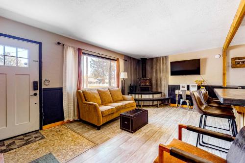 Mount Doble Escape in Big Bear City, USA