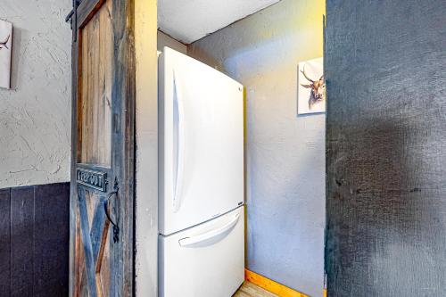 Mount Doble Escape in Big Bear City, USA