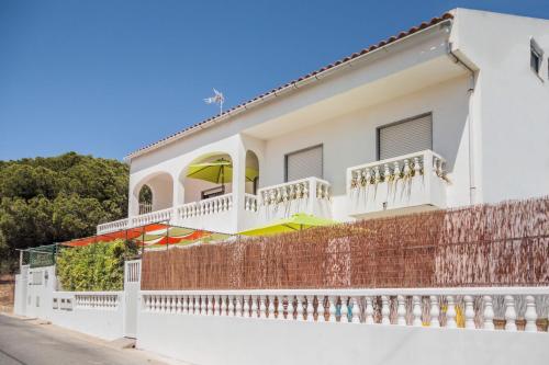 ทางเข้า, Bambus House Blue in คาตีรา