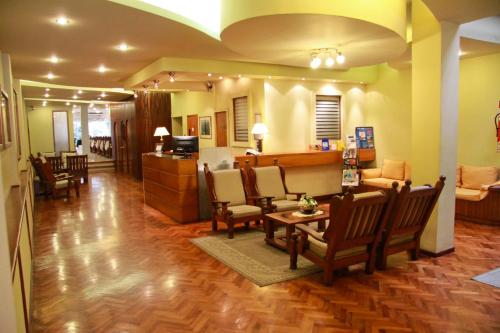 delat sällskapsrum/tv-rum, Kalton in San Rafael