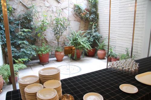 Faciliteter, Kalton in San Rafael