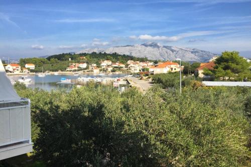 Apartments by the sea Lumbarda, Korcula - 4393