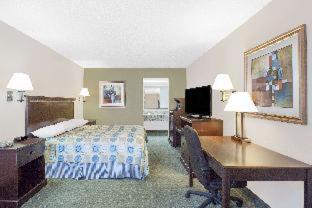 Super 8 by Wyndham Corpus Christi, Corpus Christi (photo 3)