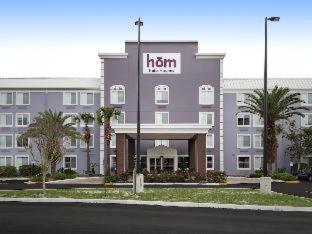 hom hotel & suites - Trademark Collection by Wyndham