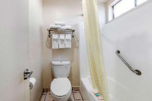 Econo Lodge On Historic Route 66 in Barstow, USA
