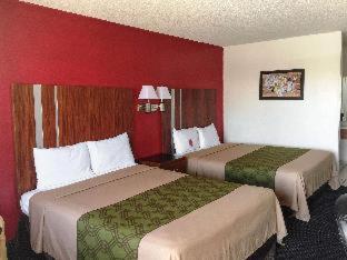 Econo Lodge On Historic Route 66 in Barstow, USA