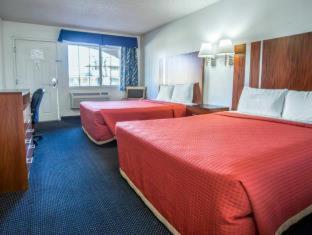 Econo Lodge On Historic Route 66 in Barstow, USA