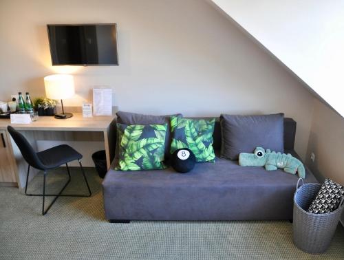 Family Room (2 Adults + 2 Children)