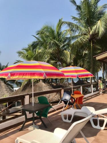 Boblin la Mer hotel restaurant plage in Grand-Bassam