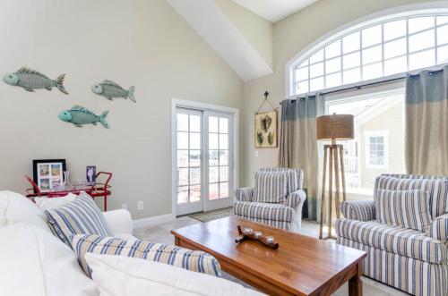 Carolina Bay Unit 204 - image 2