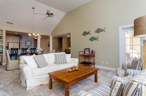 Carolina Bay Unit 204 - image 4