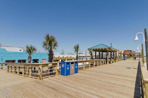 Robin Hood Beach Cottage - image 7