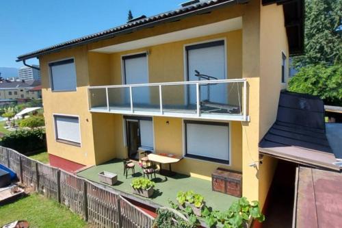  Quiet apartment close to town, Pension in Villach