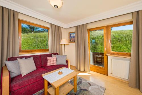 Apartment with Mountain View