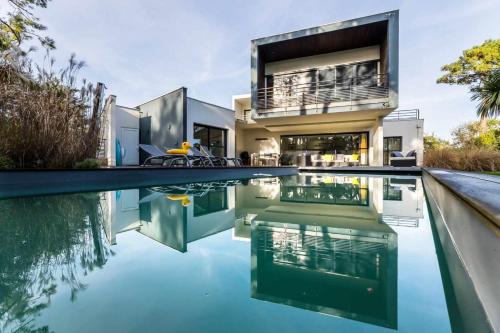 OCTOPUS KEYWEEK Design villa on the Golf of Chiberta with heated pool - Location, gîte - Anglet