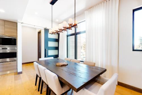 Luxury Ski Living - image 6