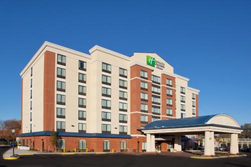 Holiday Inn Express Hotel & Suites Columbus OSU-Medical Center, an IHG Hotel