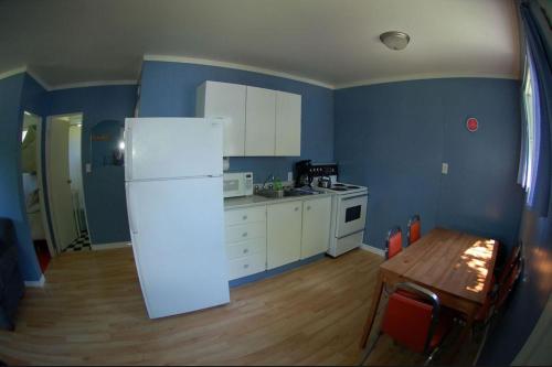 Sleeps 6