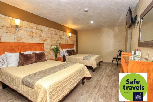 Double Room with Two Double Beds room in Hotel Mansion del Cantador