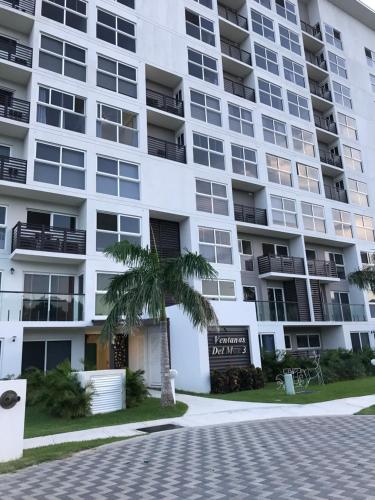 Playa Caracol Beachfront Residence Club in 查梅