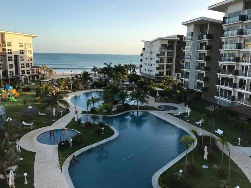 . Playa Caracol Beachfront Residence Club