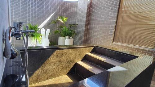 墾丁後灣 藍水軒海景民宿 in Checheng Township